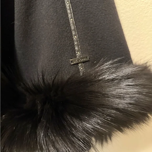 St. John by Marie Cray Elegant Black Fur-Accented Poncho - Picture 3 of 4